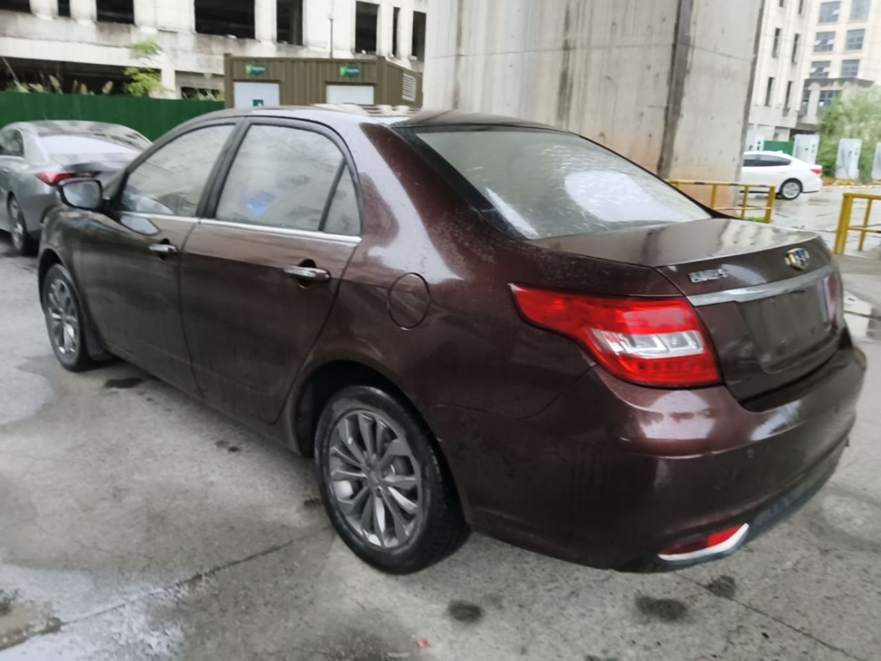 Vision 2017 1.5L MT photo 4