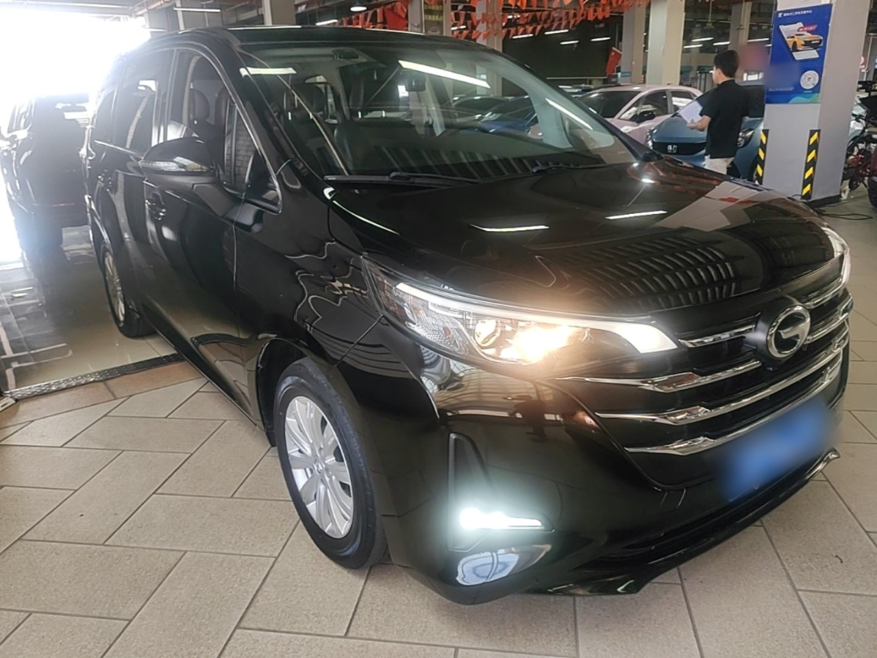 GAC Trumpchi M6 2019 270T DCT Luxury 6-Seater China VI photo 3