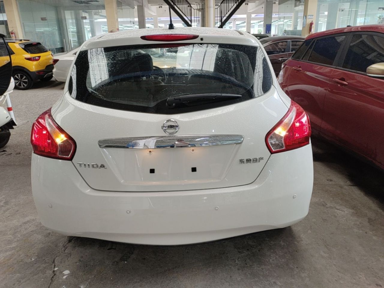 Tiida 2014 1.6L CVT photo 5