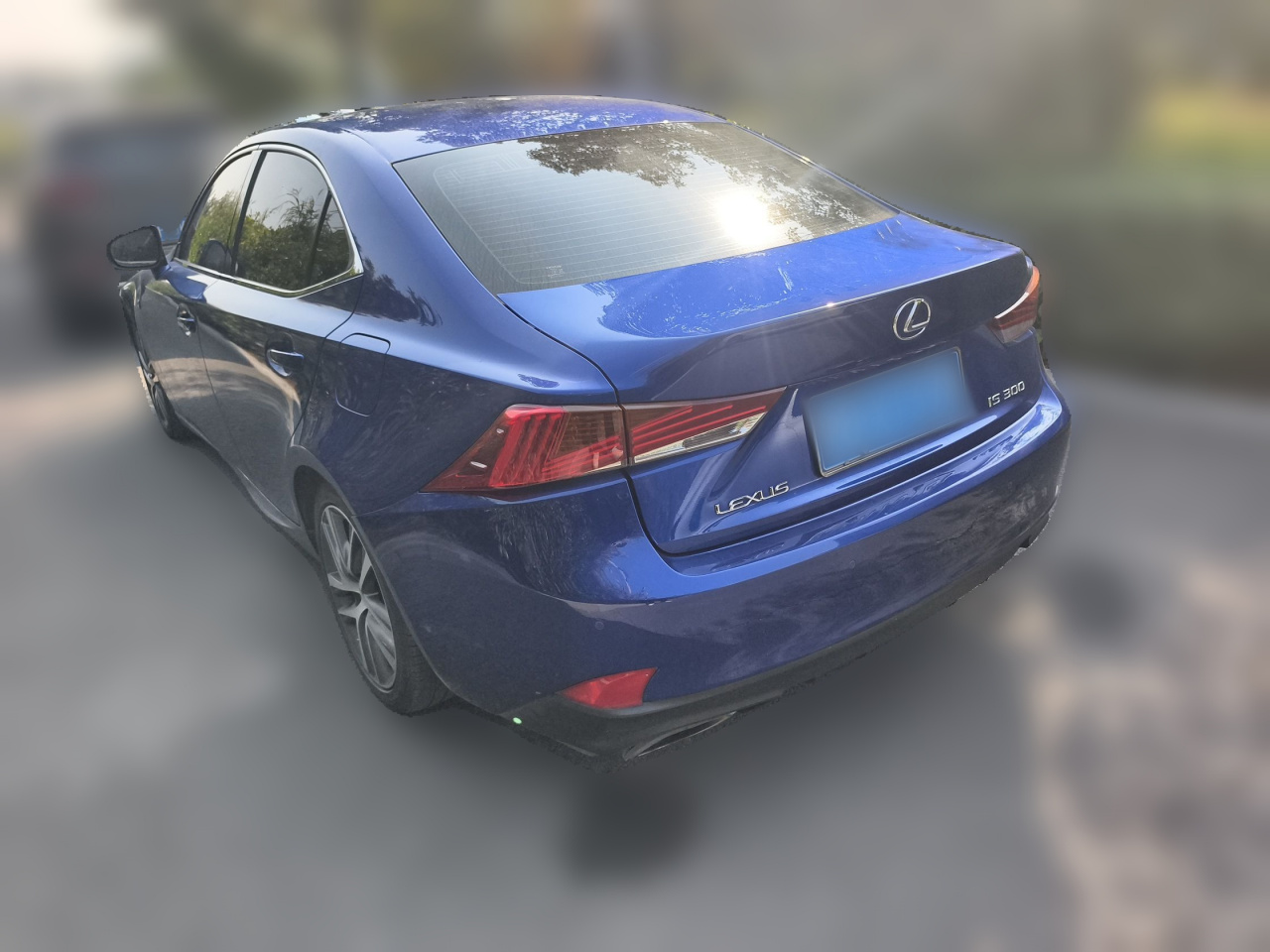 IS 2017 300 F SPORT photo 4