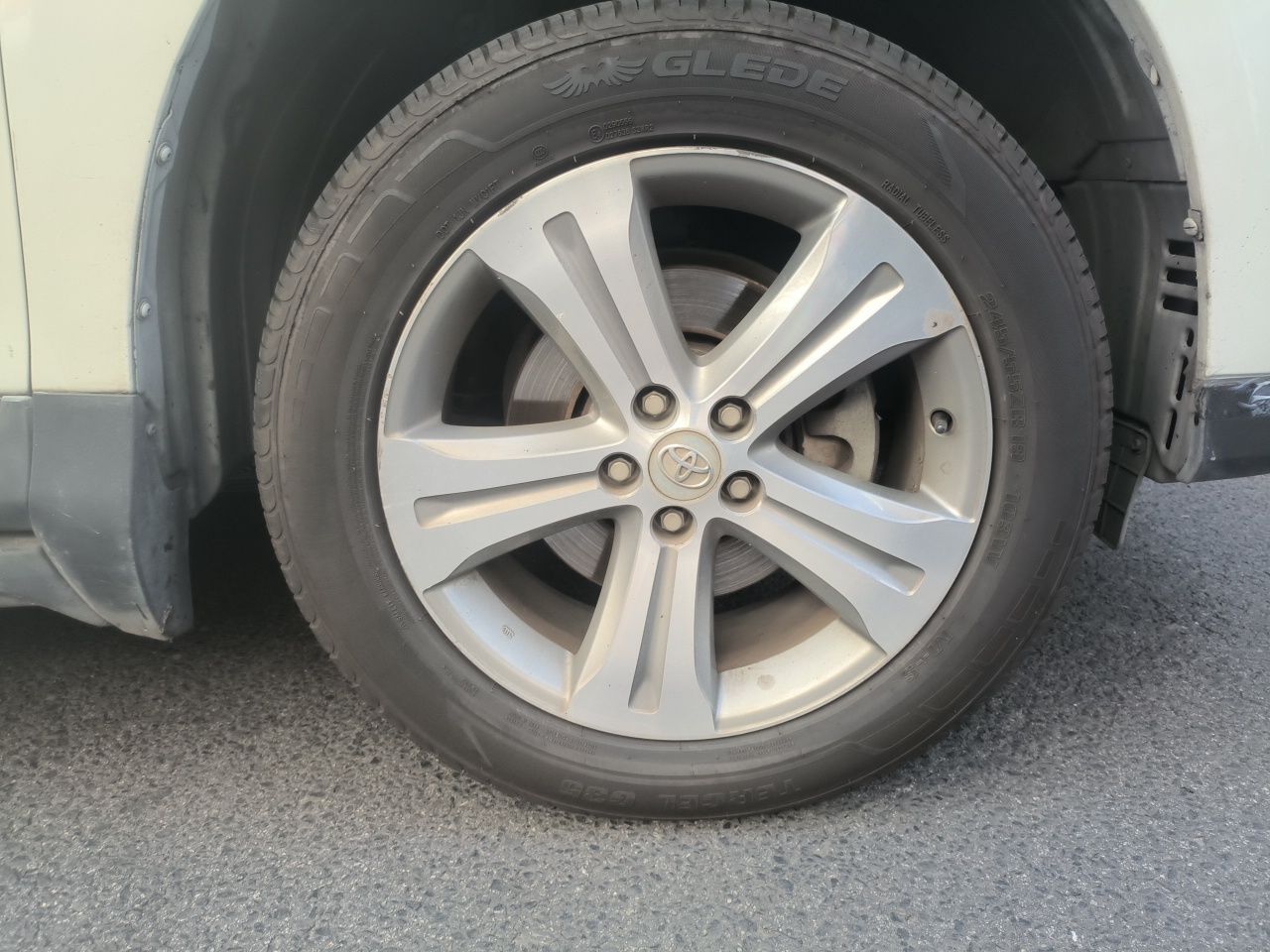 Highlander 2013 2.7L RWD 7-Seater photo 5