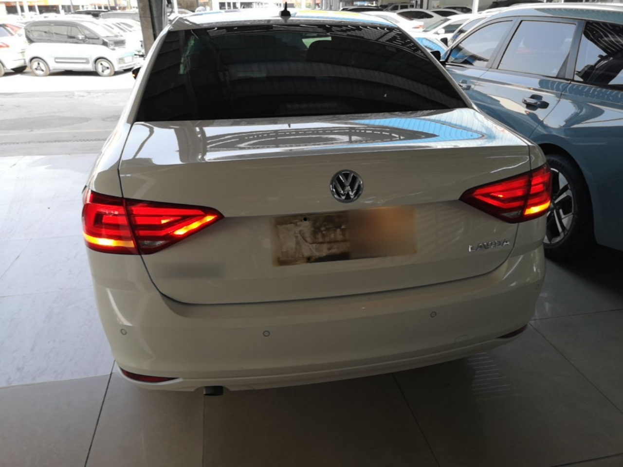 Lavida 2017 1.6L AT photo 5