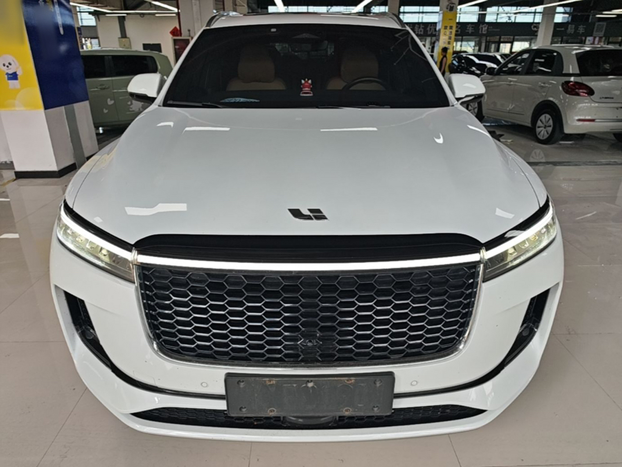 Li Auto ONE 2021 EREV 6-Seater photo 4