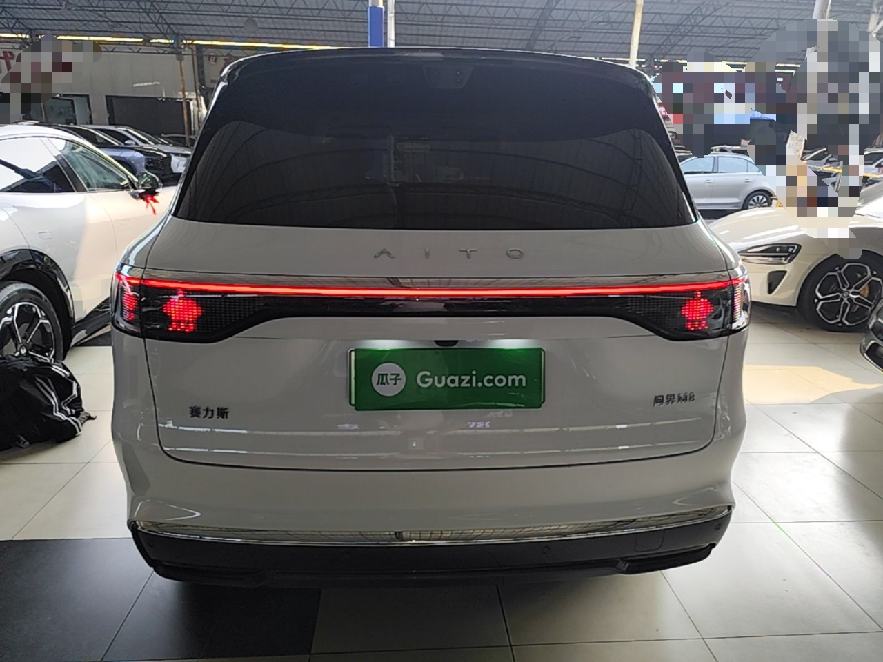 HIMA AITO M8 2025 EREV Max+ 53.4kWh 5-Seater 192-Line LiDAR photo 5