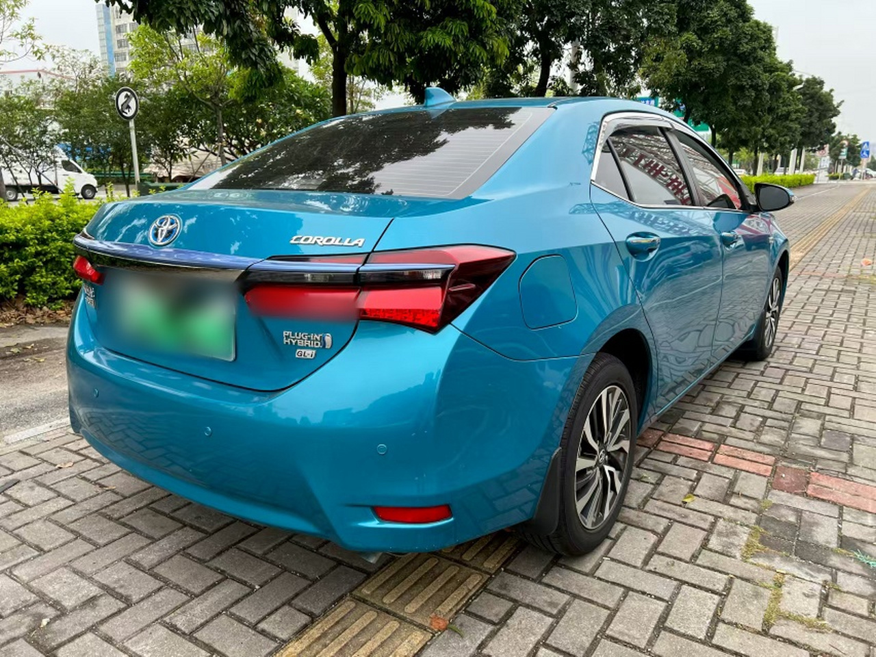Corolla Hybrid E+ 2019 1.8L E-CVT Leading photo 2