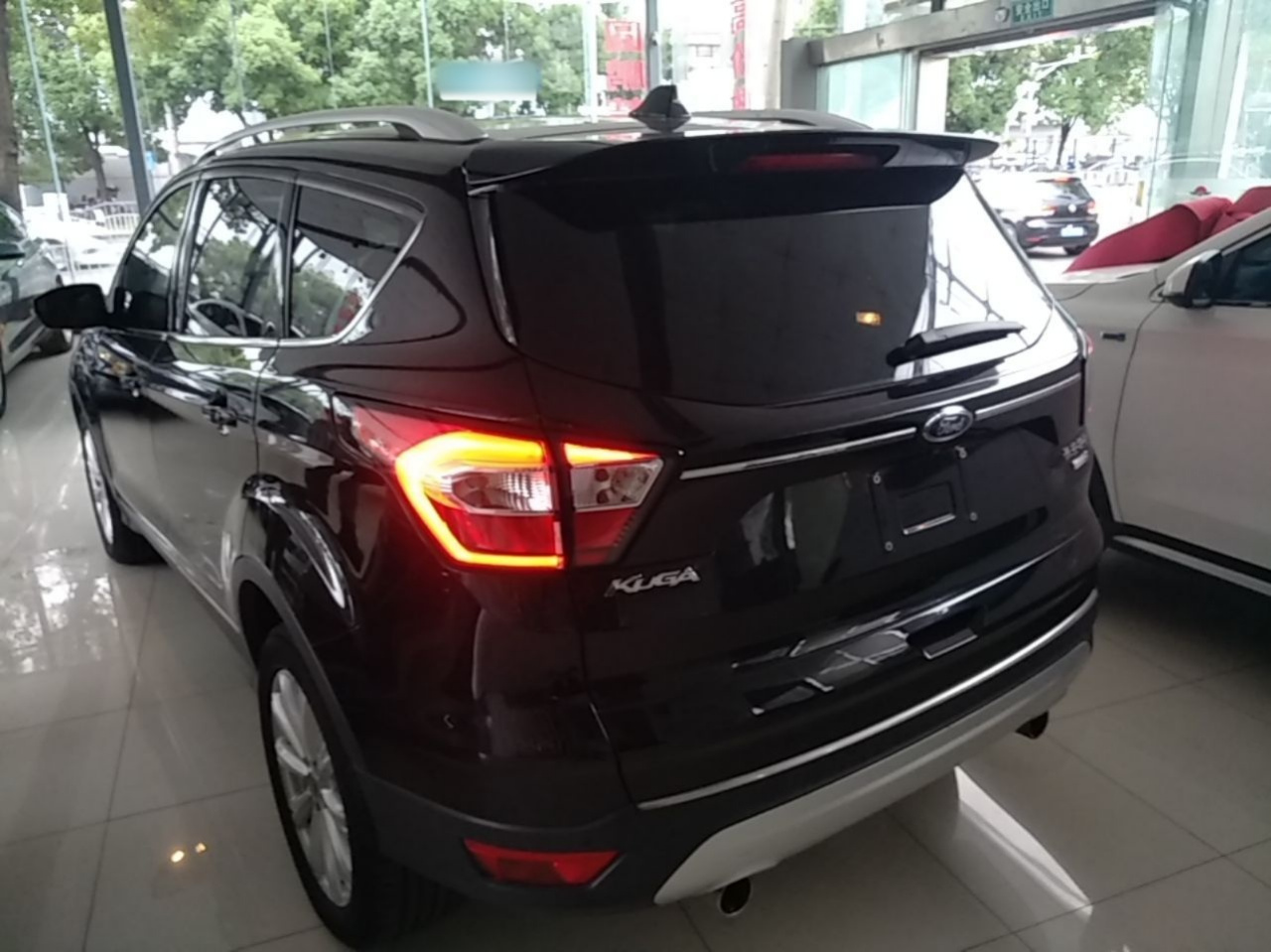 Kuga 2017 EcoBoost 180 AWD photo 4