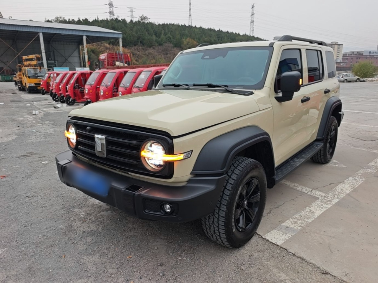 300 2025 2.0T Petrol Conqueror