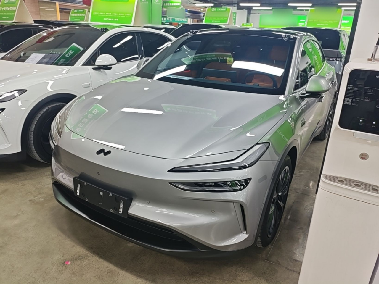L60 2024 60kWh RWD