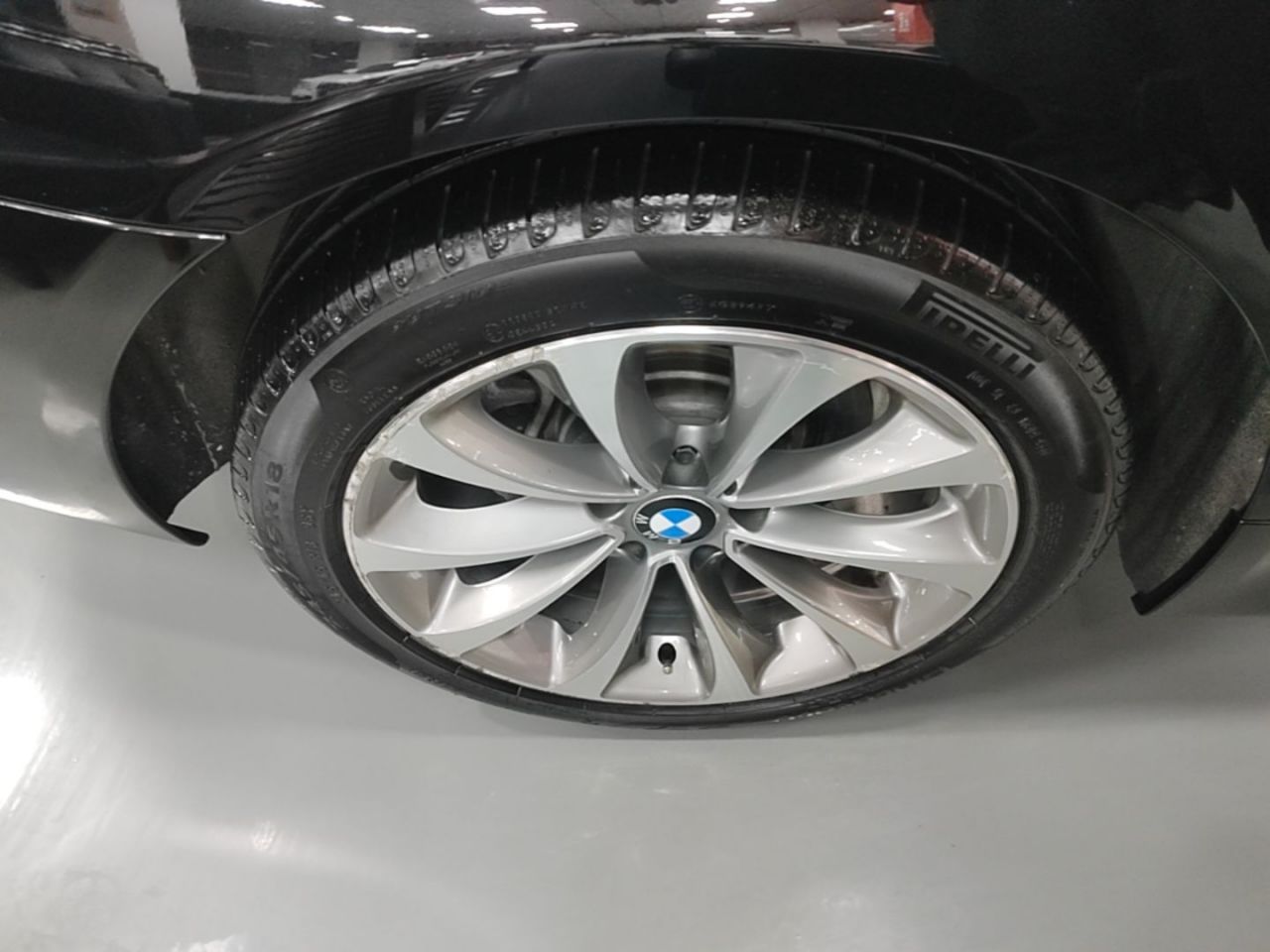5 Series 2014 528Li Leading photo 3
