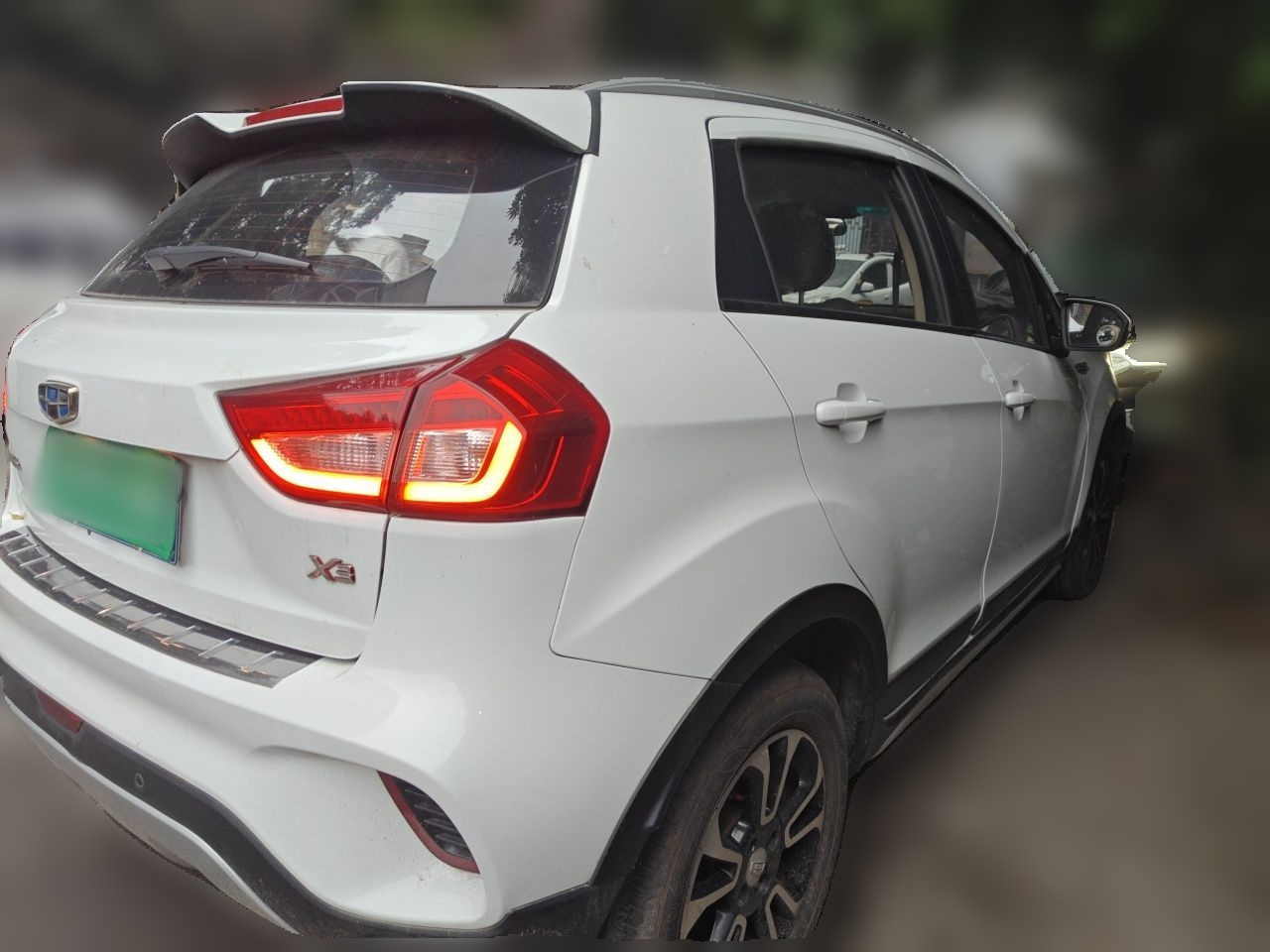 Vision X3 2017 1.5L AT Premium photo 4