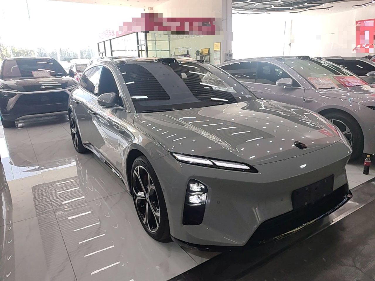 ET5T 2025 75kWh Touring photo 3