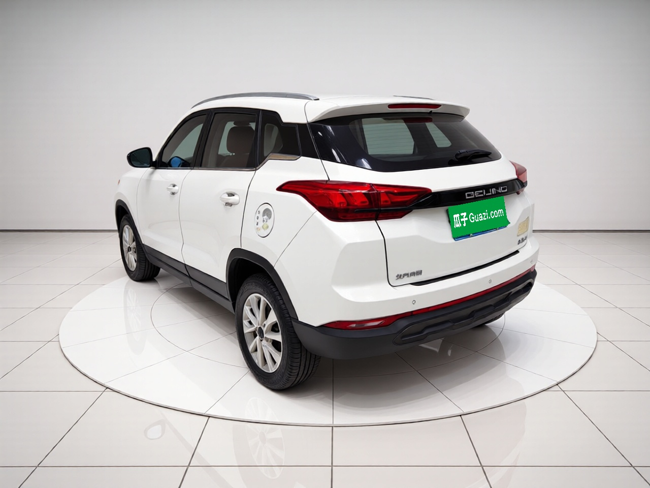 BAIC X3 2021 1.5T MT Honor photo 4