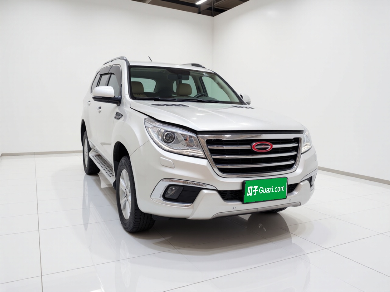 H9 2015 2.0T AWD Luxury 7-Seater photo 3