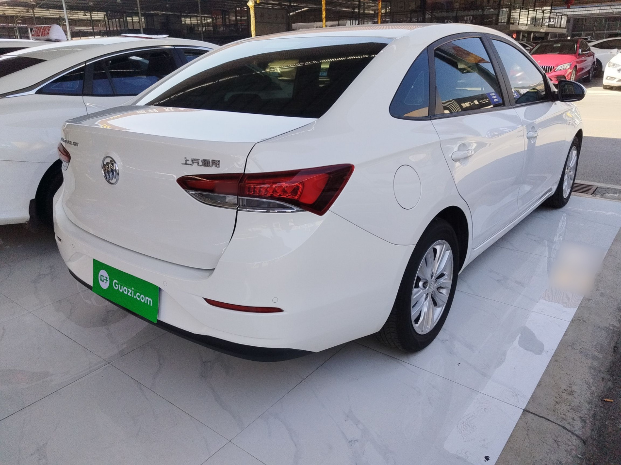 Excelle 2021 Facelift Classic 1.5L AT Elite photo 4