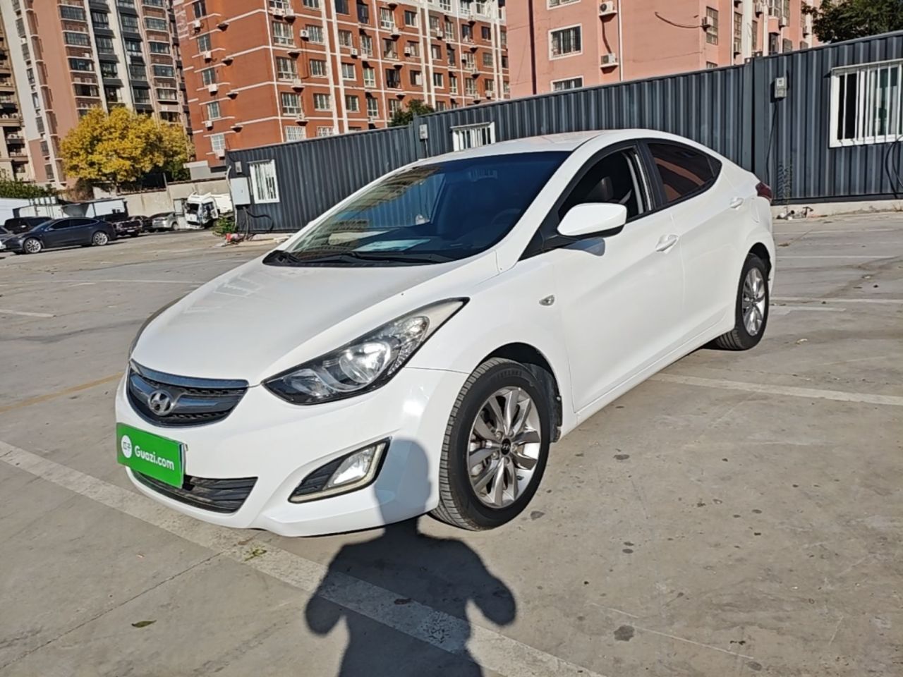 Elantra 2015 1.6L MT Fashion
