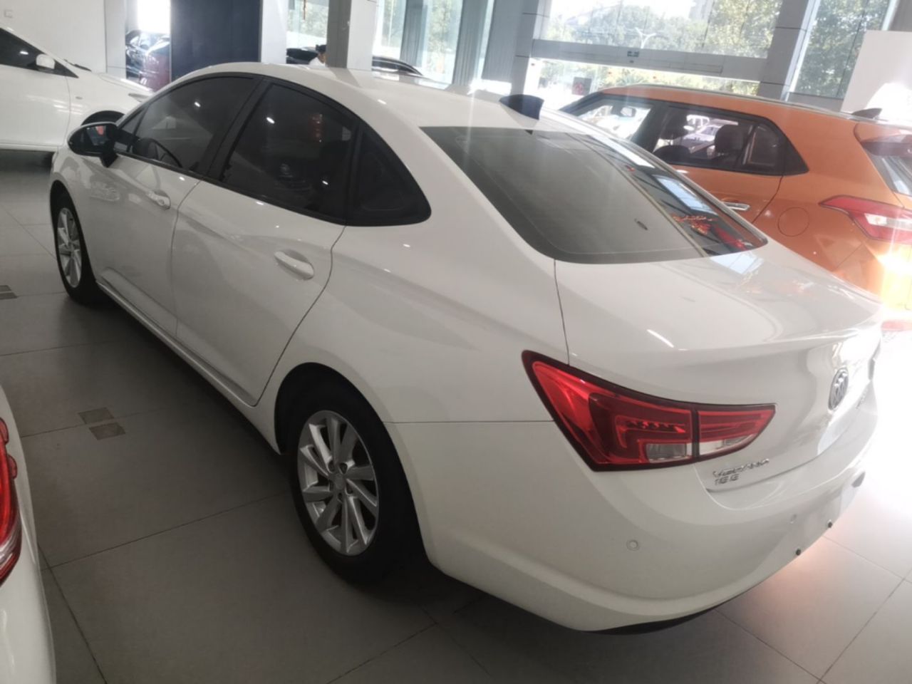 Verano 2019 Sedan 15S AT Leading photo 4