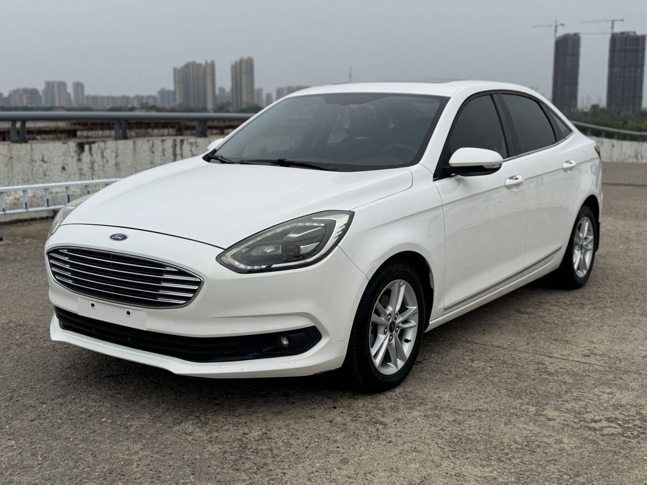 Escort 2019 Facelift 1.5L AT China VI