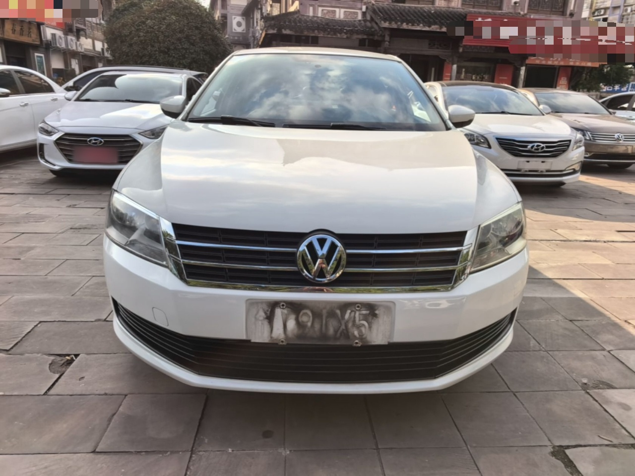 Lavida 2013 Facelift Classic 1.6L AT photo 2