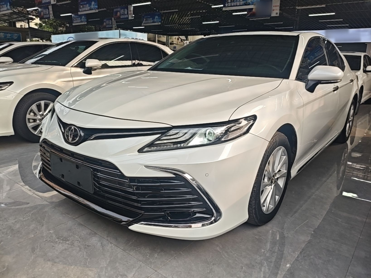 Camry 2023 2.0G Luxury