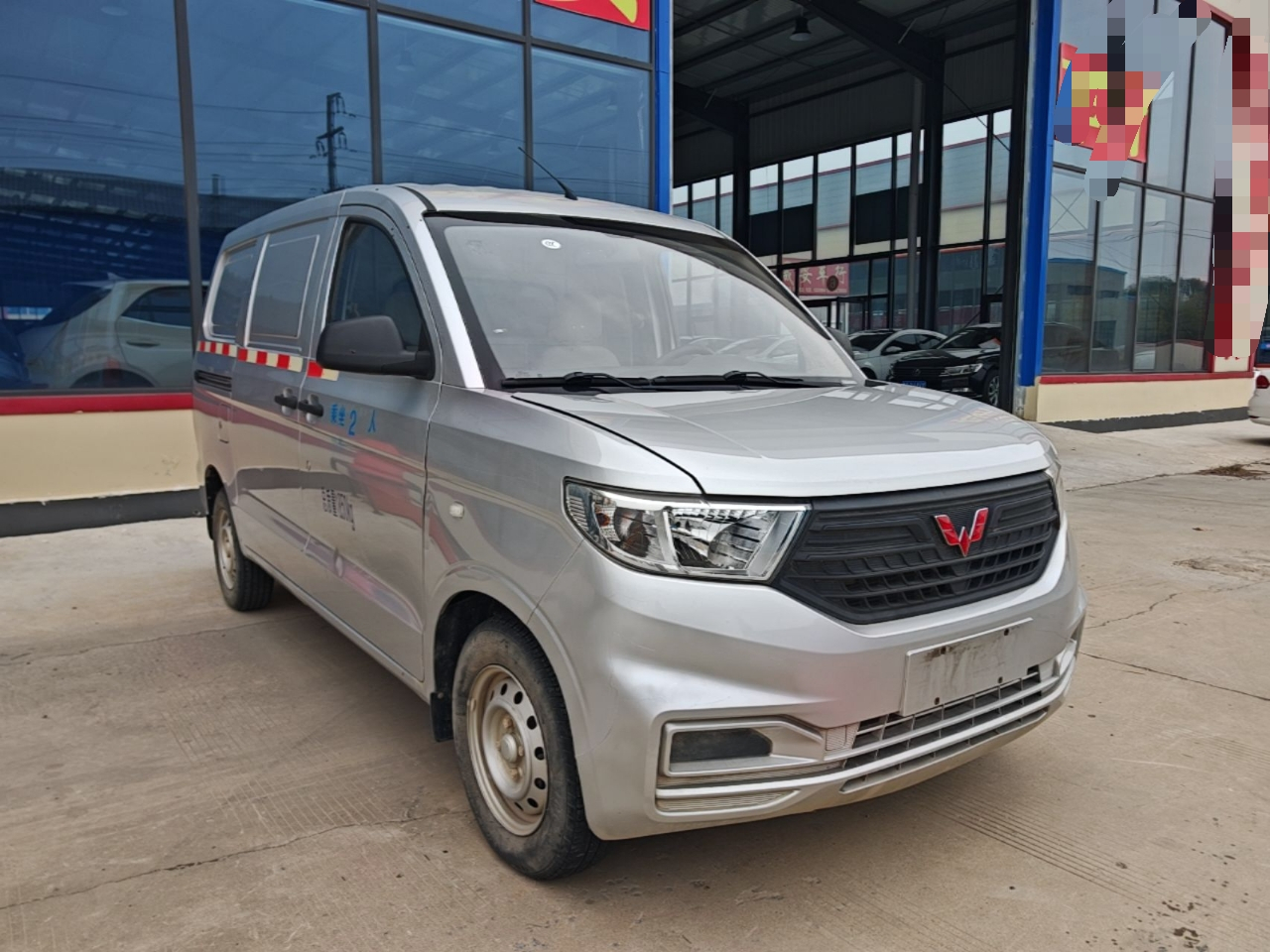 Wuling Hongguang V 2021 1.5L LAR photo 3