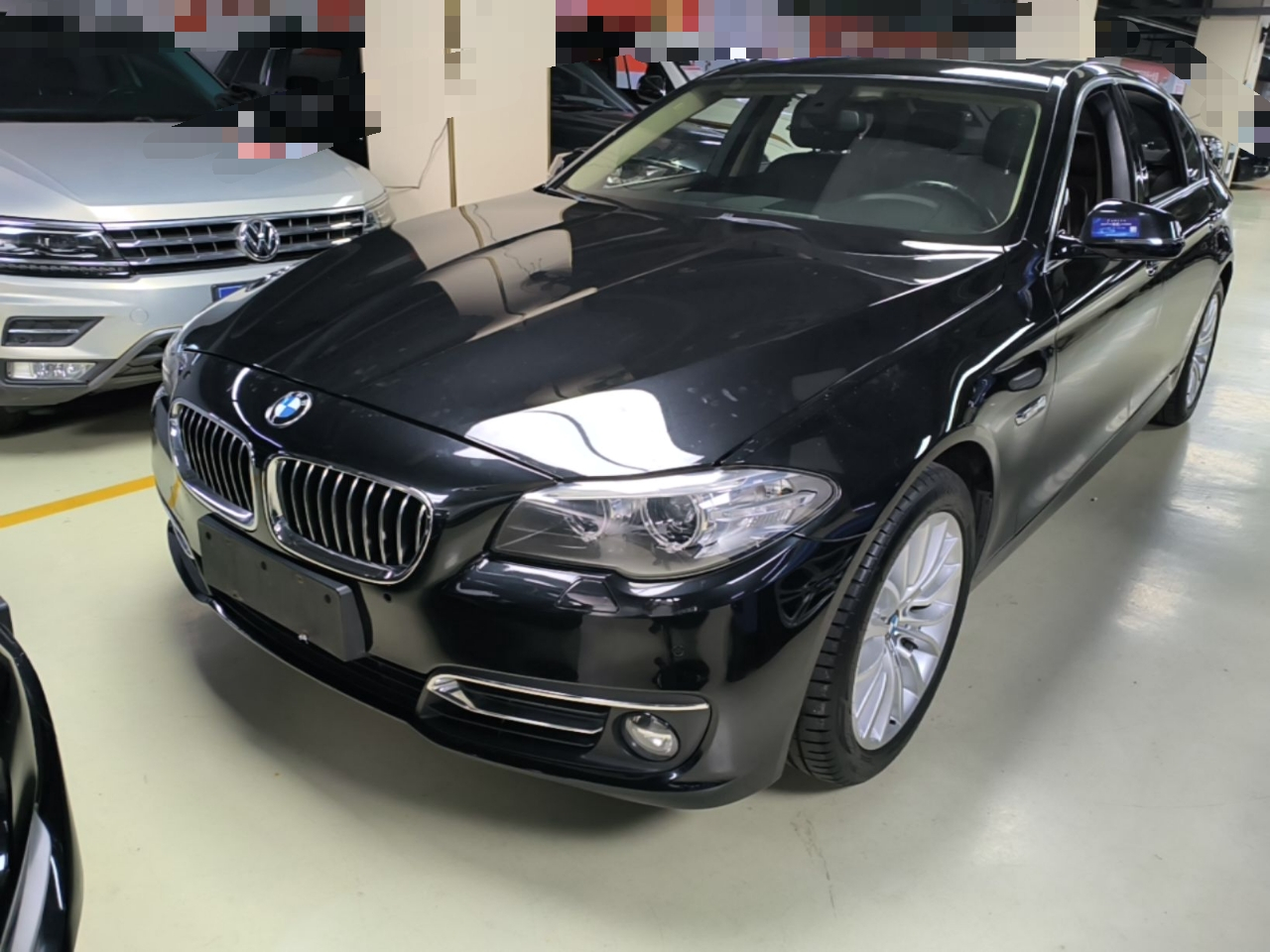 5 Series 2014 525Li Luxury Design Package