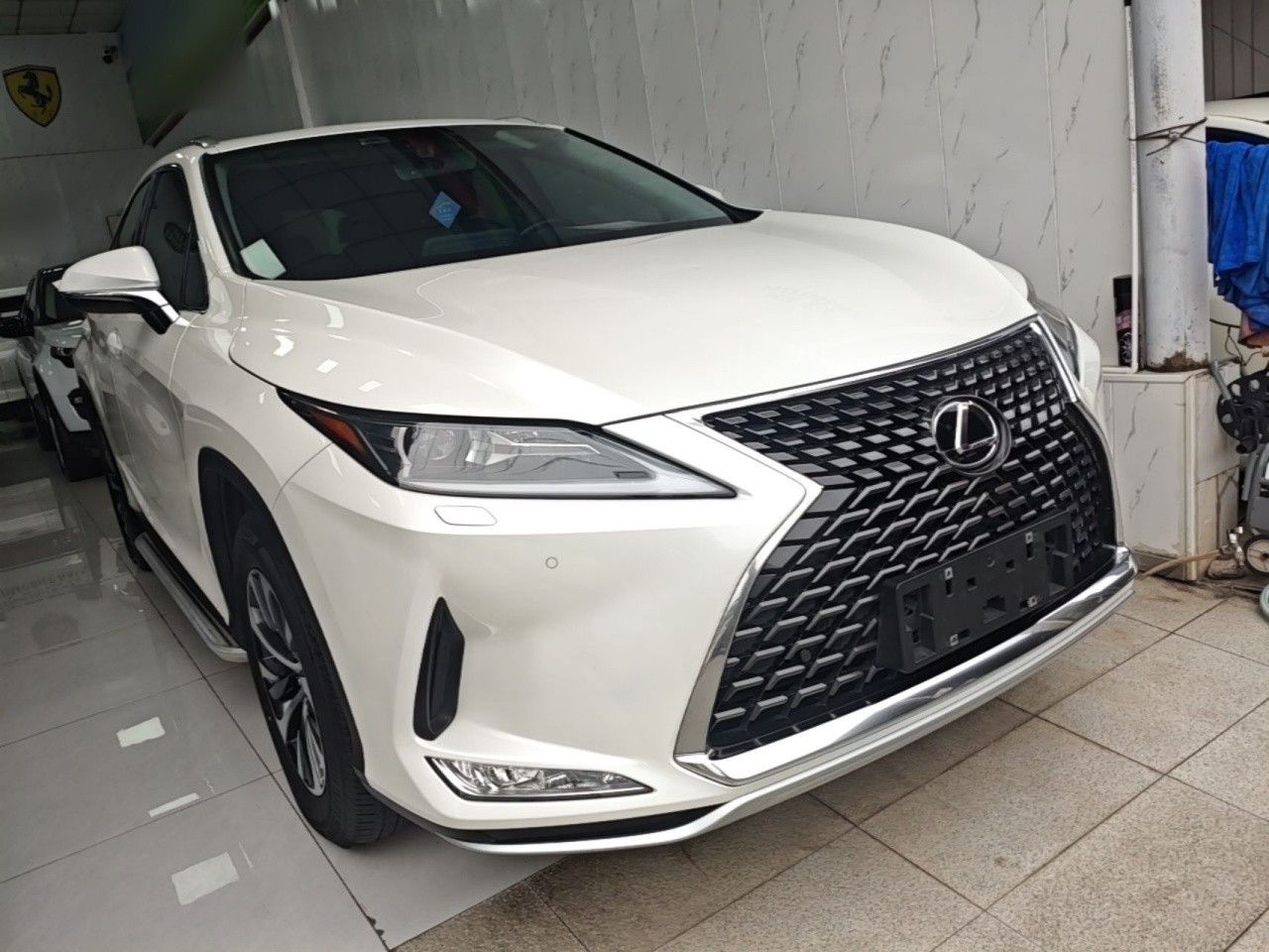 RX 2020 Facelift 300 RWD Elite photo 3