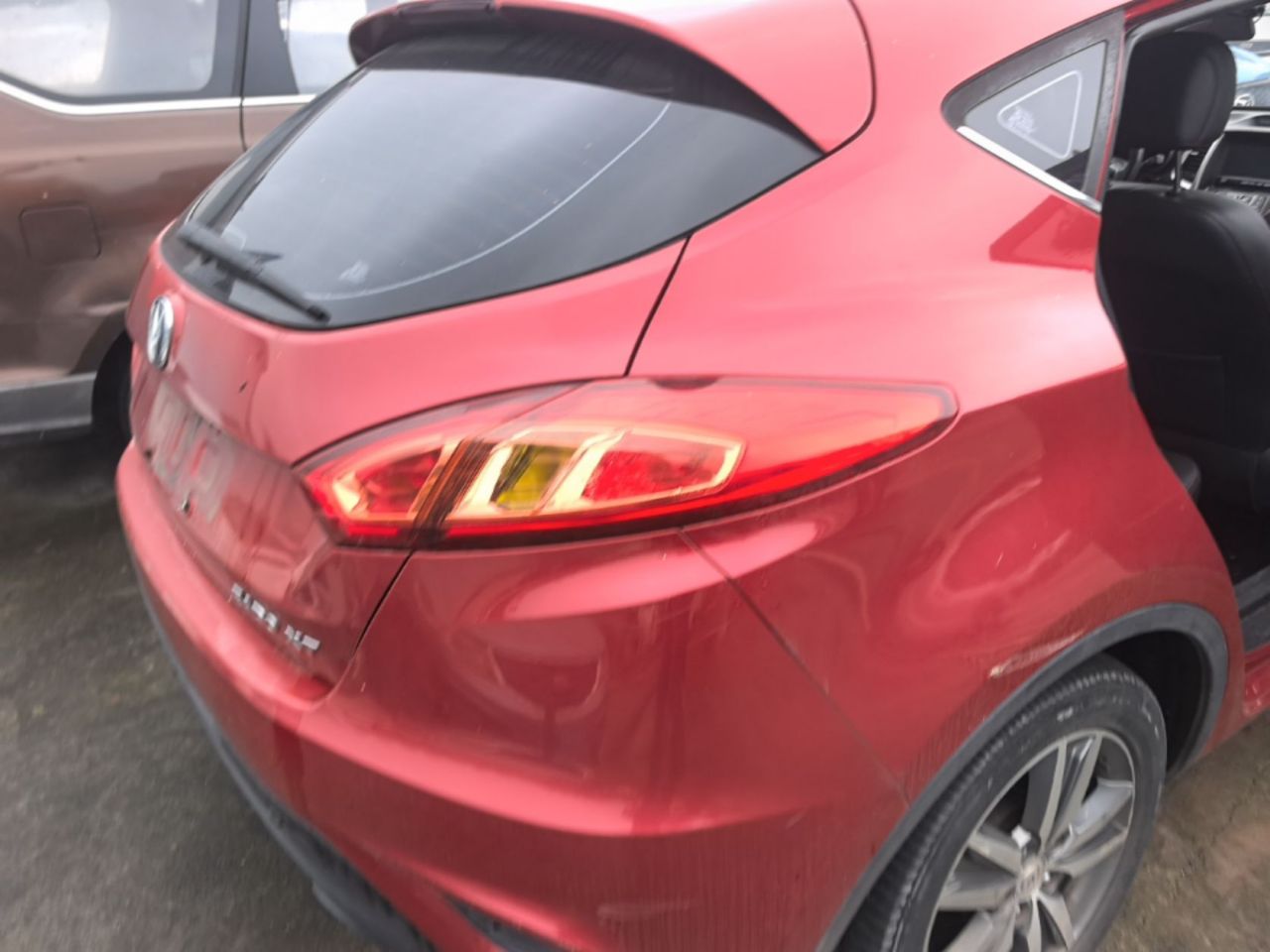 Eado 2015 1.6L AT IV photo 4