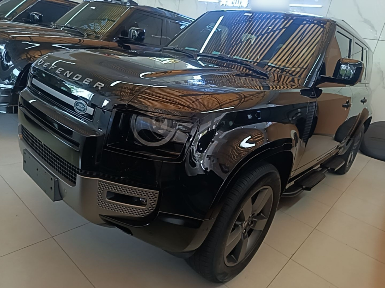 Defender 2025 110 3.0T P400 X-Dynamic HSE