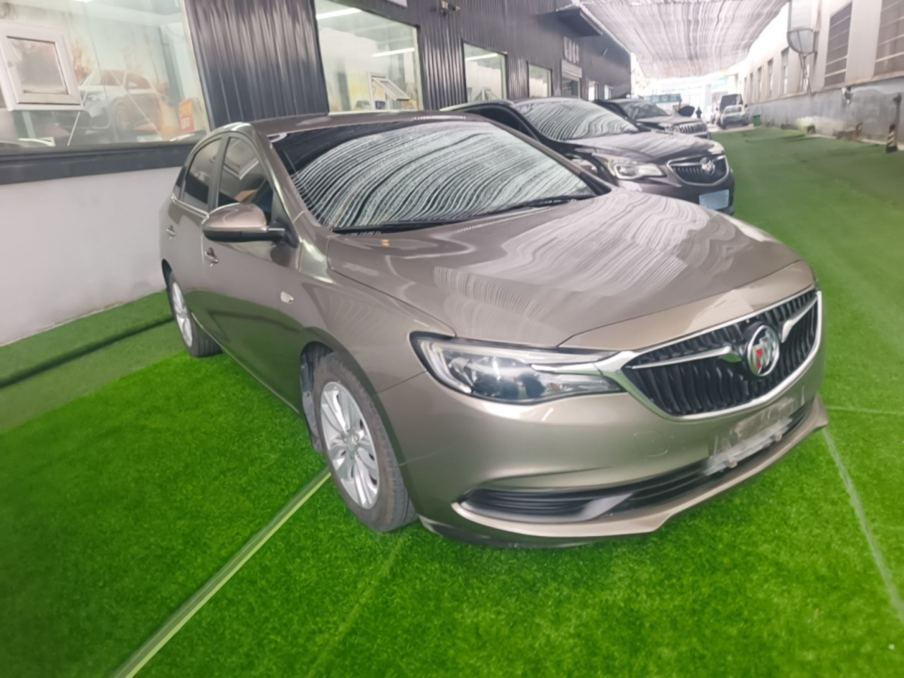 Excelle 2021 Facelift Classic 1.5L AT Elite photo 3