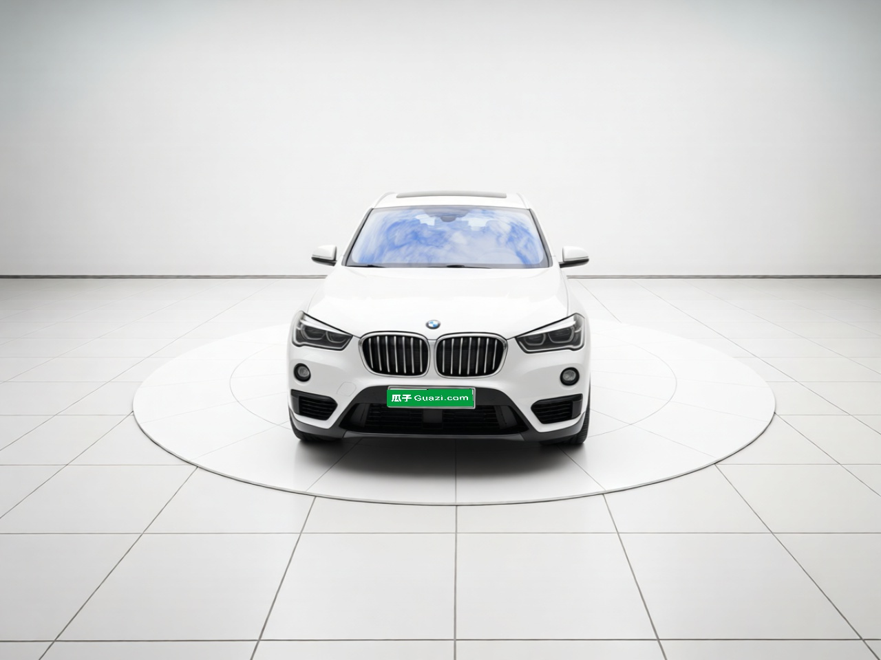 X1 2019 sDrive20Li Leading photo 2