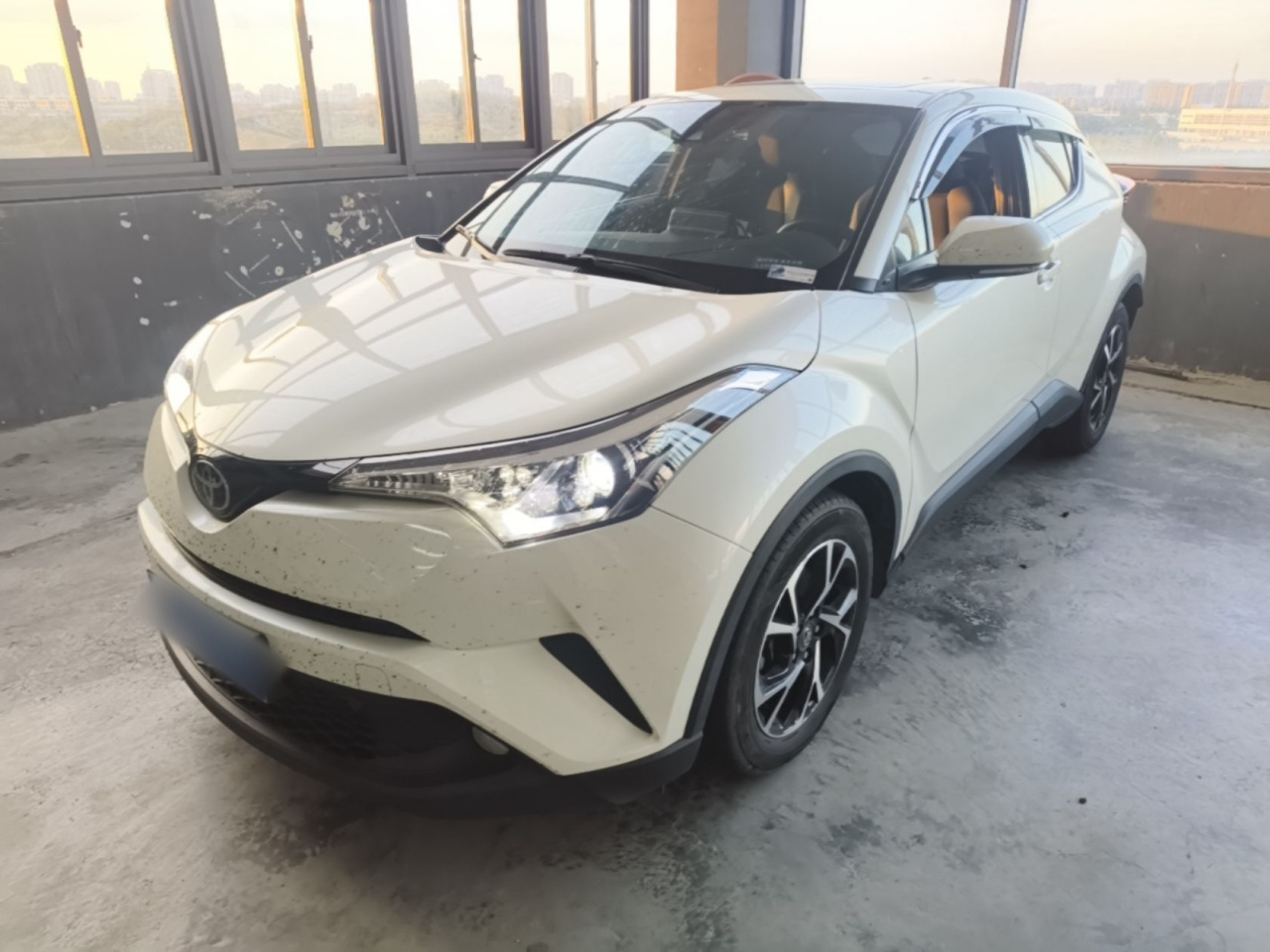 C-HR 2020 2.0L Leading