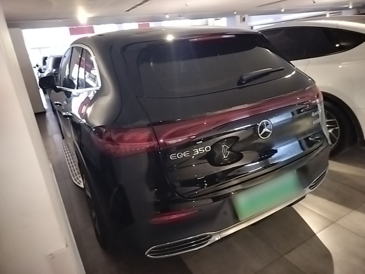 EQE SUV 2023 350 4MATIC photo 4