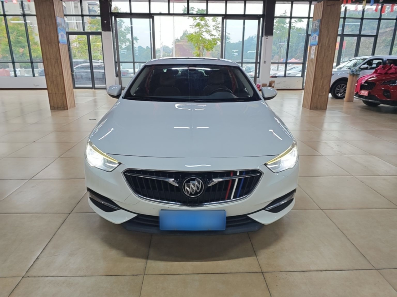 Regal 2019 20T Elite China VI photo 2