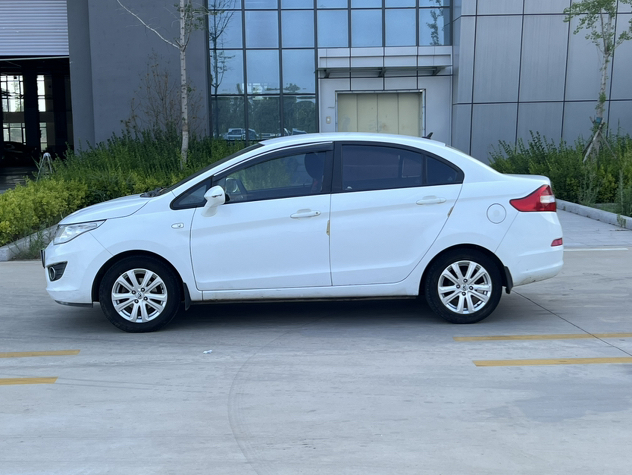 C3 2015 1.5L AMT photo 3