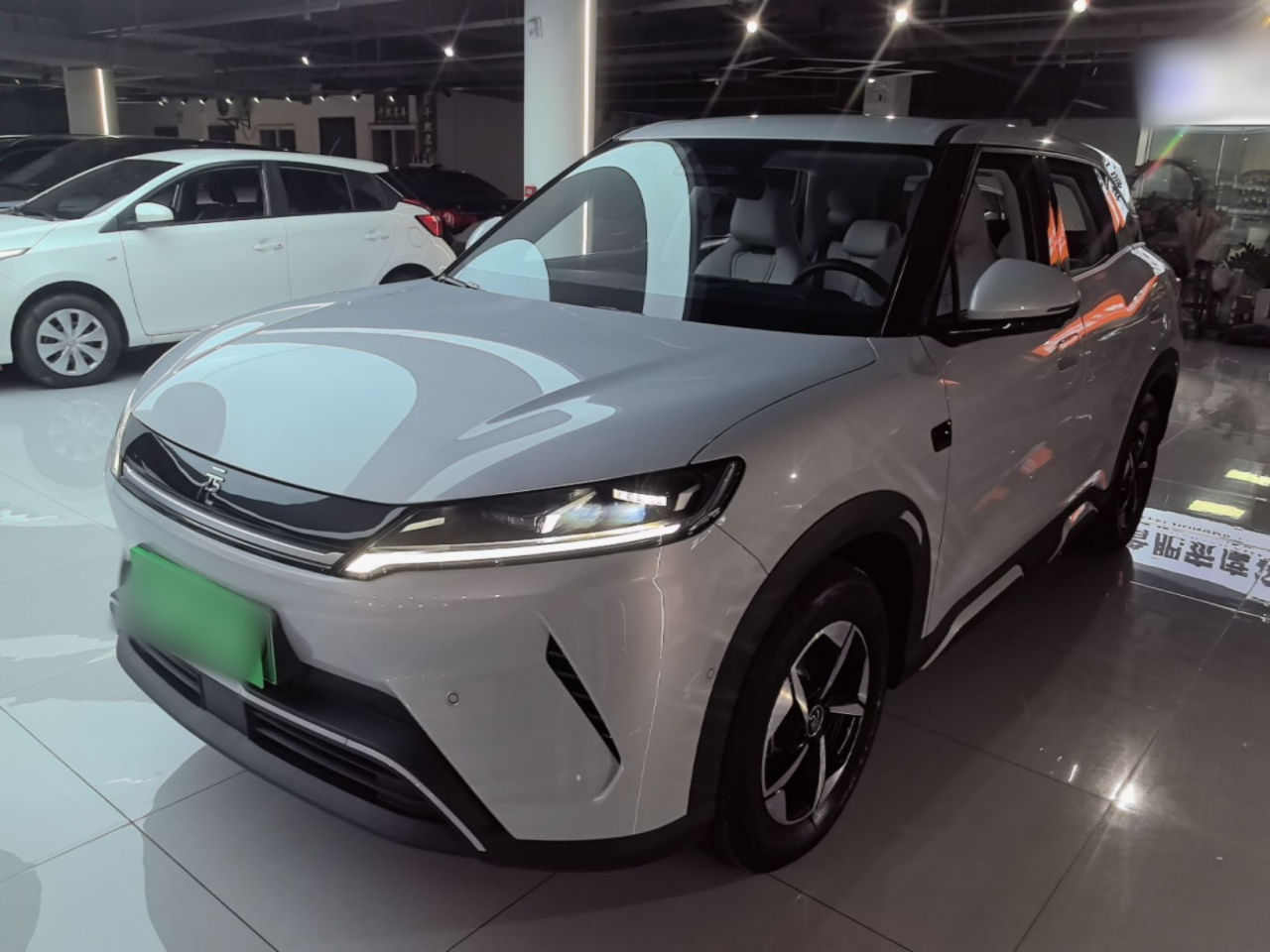 Yuan UP 2025 ADAS 401KM Leading