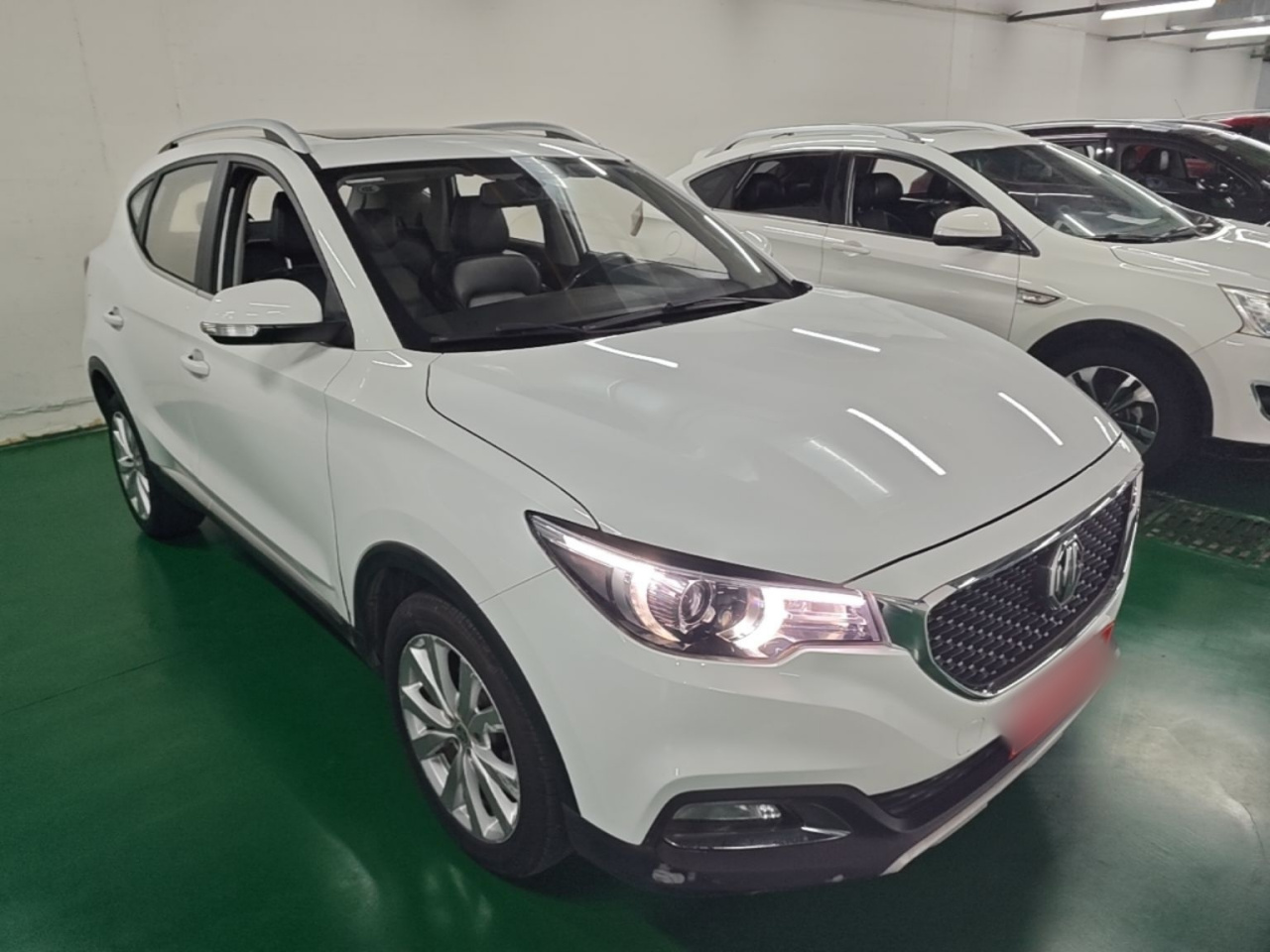 ZS 2017 1.5L AT Luxury photo 3