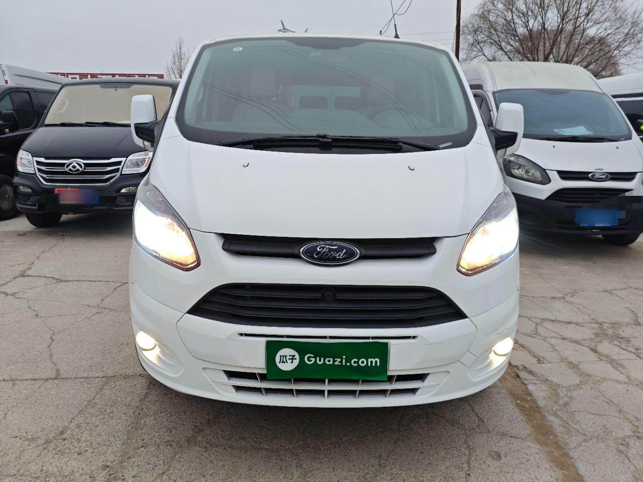 Transit 2019 2.0T Diesel Short Wheelbase 7-Seater China VI photo 2