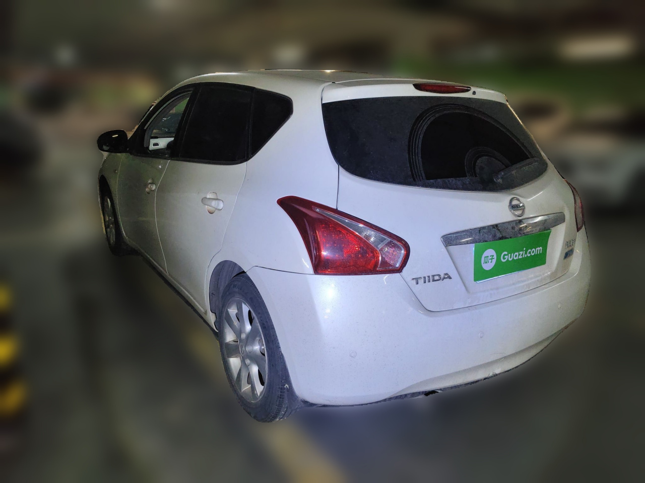 Tiida 2011 1.6L CVT Comfort photo 4