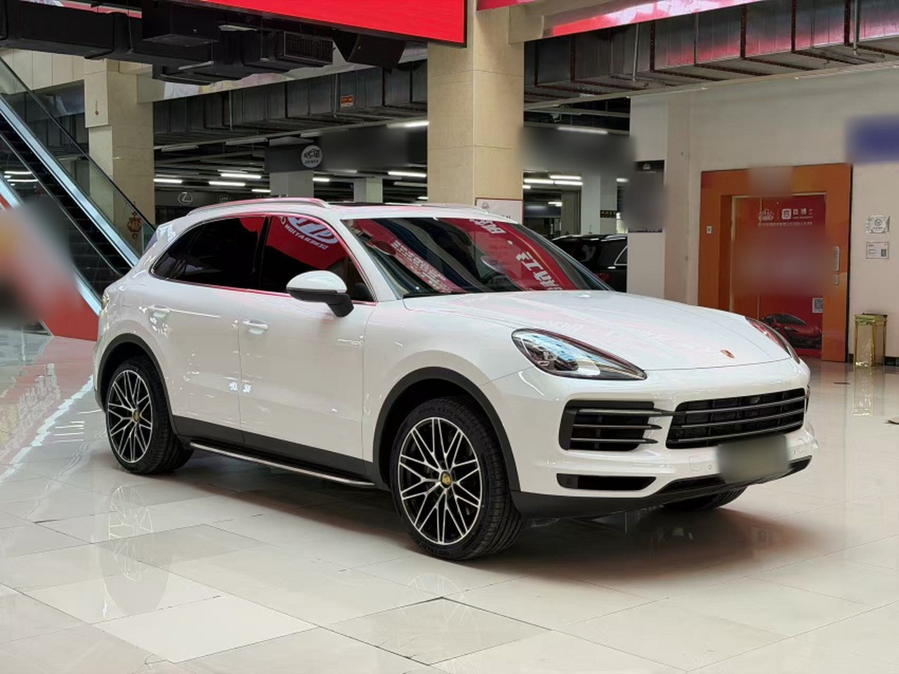 2018 Cayenne 3.0T photo 2