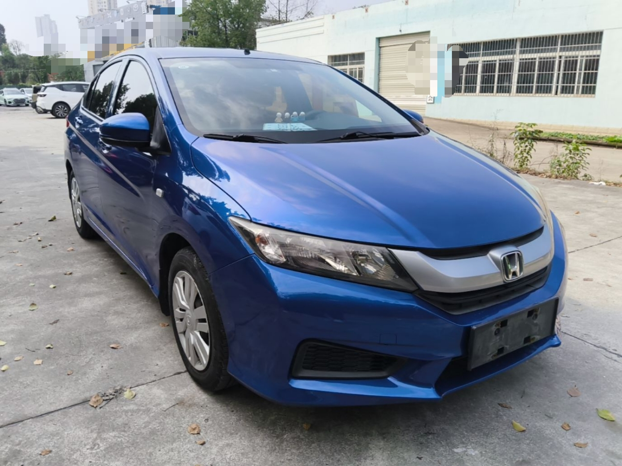 2015 1.5L CVT Comfort photo 3