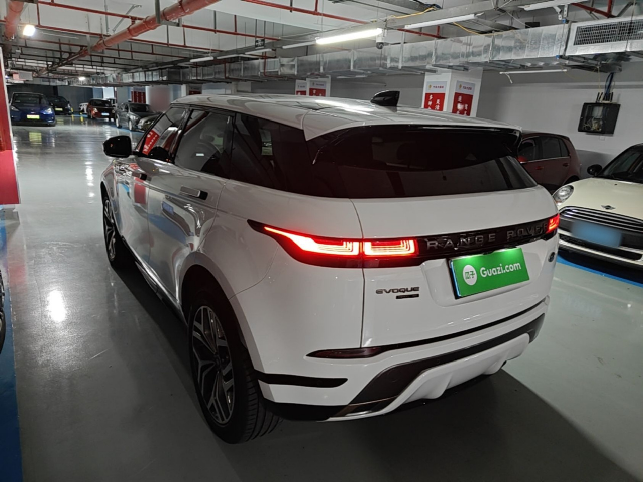 Range Rover Evoque 2020 249PS R-DYNAMIC SE Sport Tech photo 4