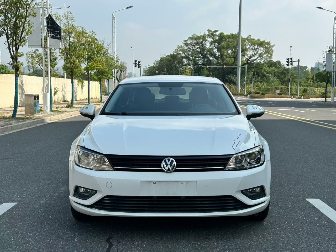Lamando 2017 230TSI DSG photo 2
