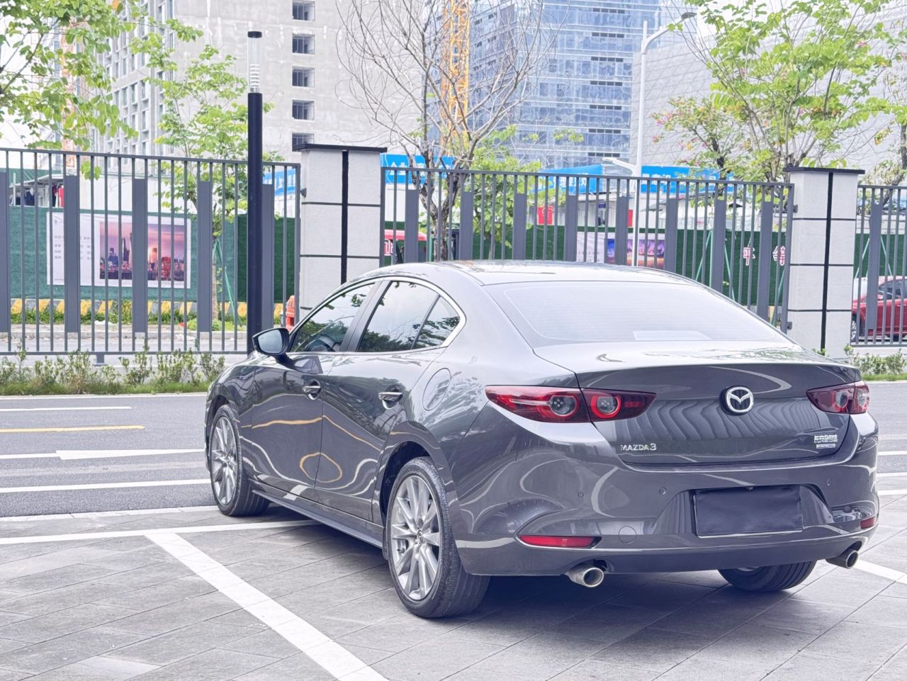 3 Axela 2022 2.0L AT photo 4
