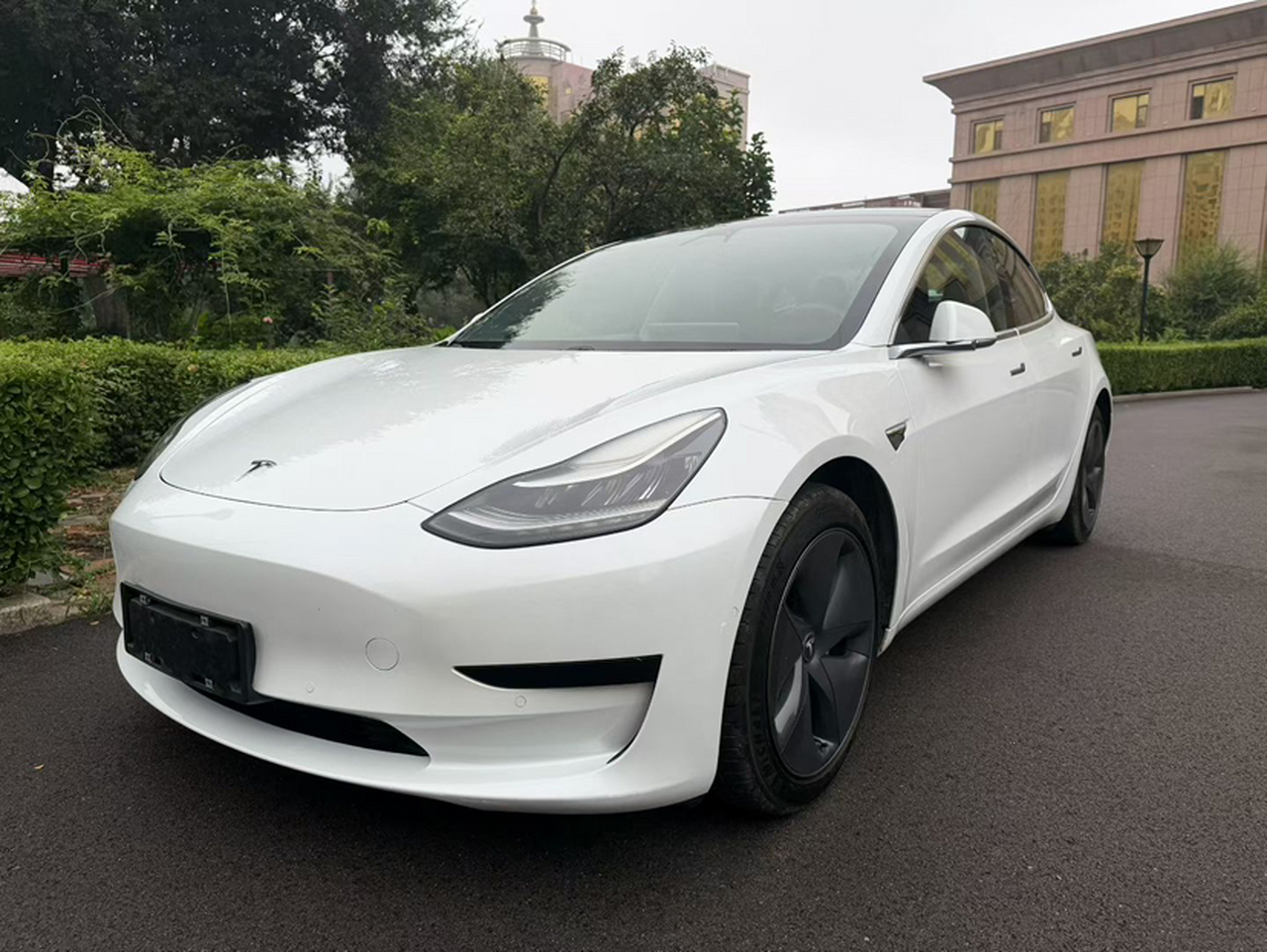 Model 3 2020 Facelift Standard Range RWD Upgraded photo 3