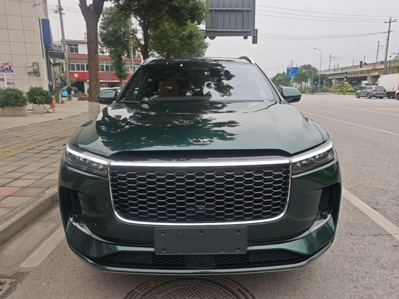 Li Auto ONE 2021 EREV 6-Seater photo 2