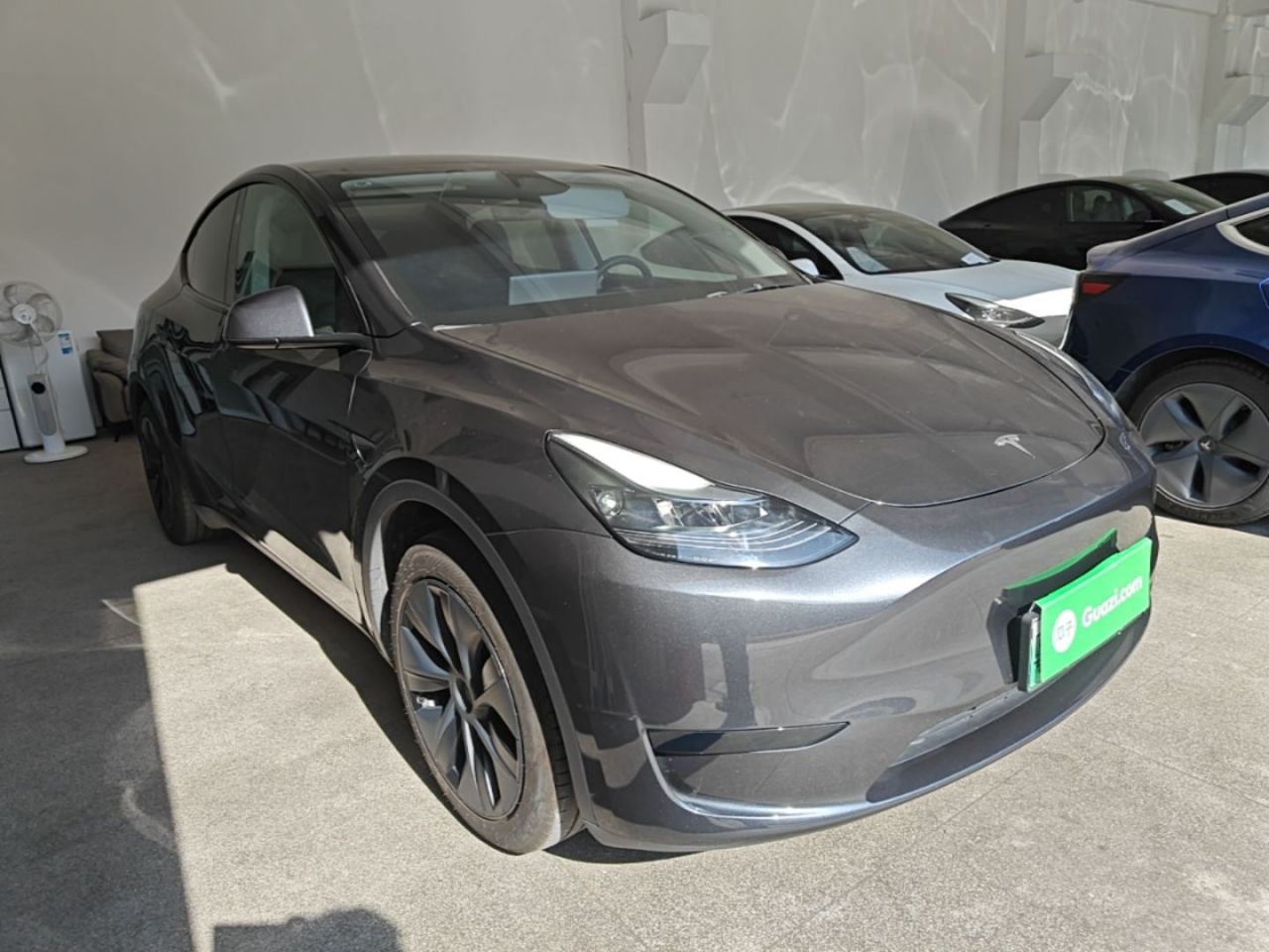 Model Y 2024 RWD photo 3