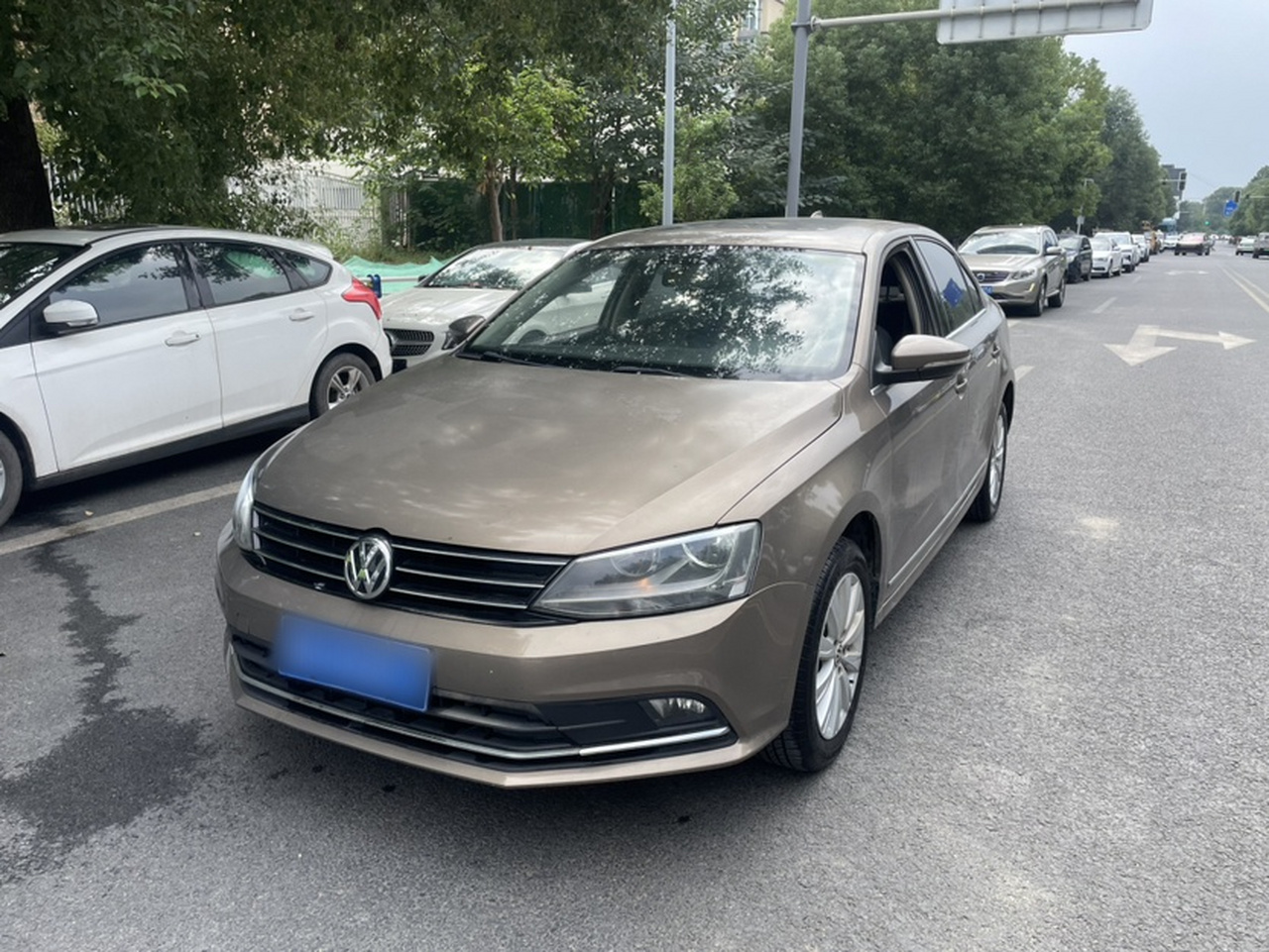 Sagitar 2015 1.6L MT Comfort photo 4