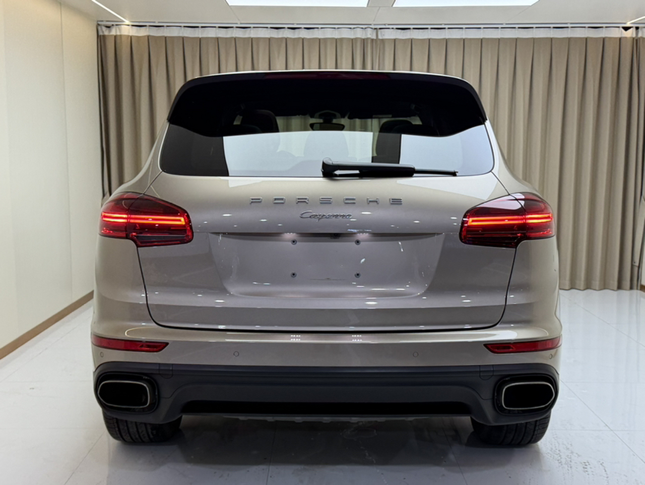 2016 Cayenne 3.0T photo 3