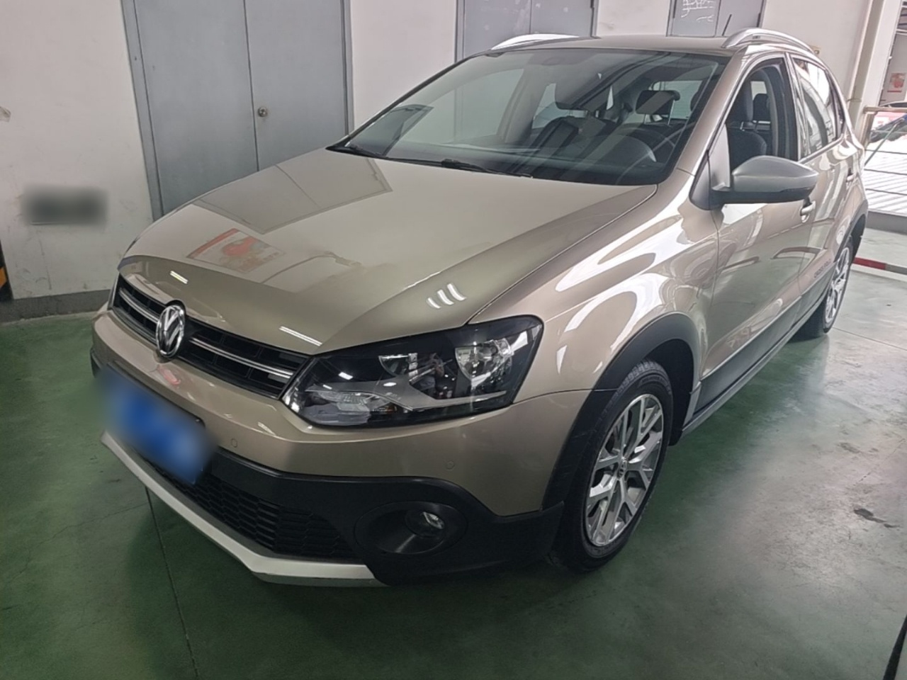 2014 1.6L Cross Polo AT