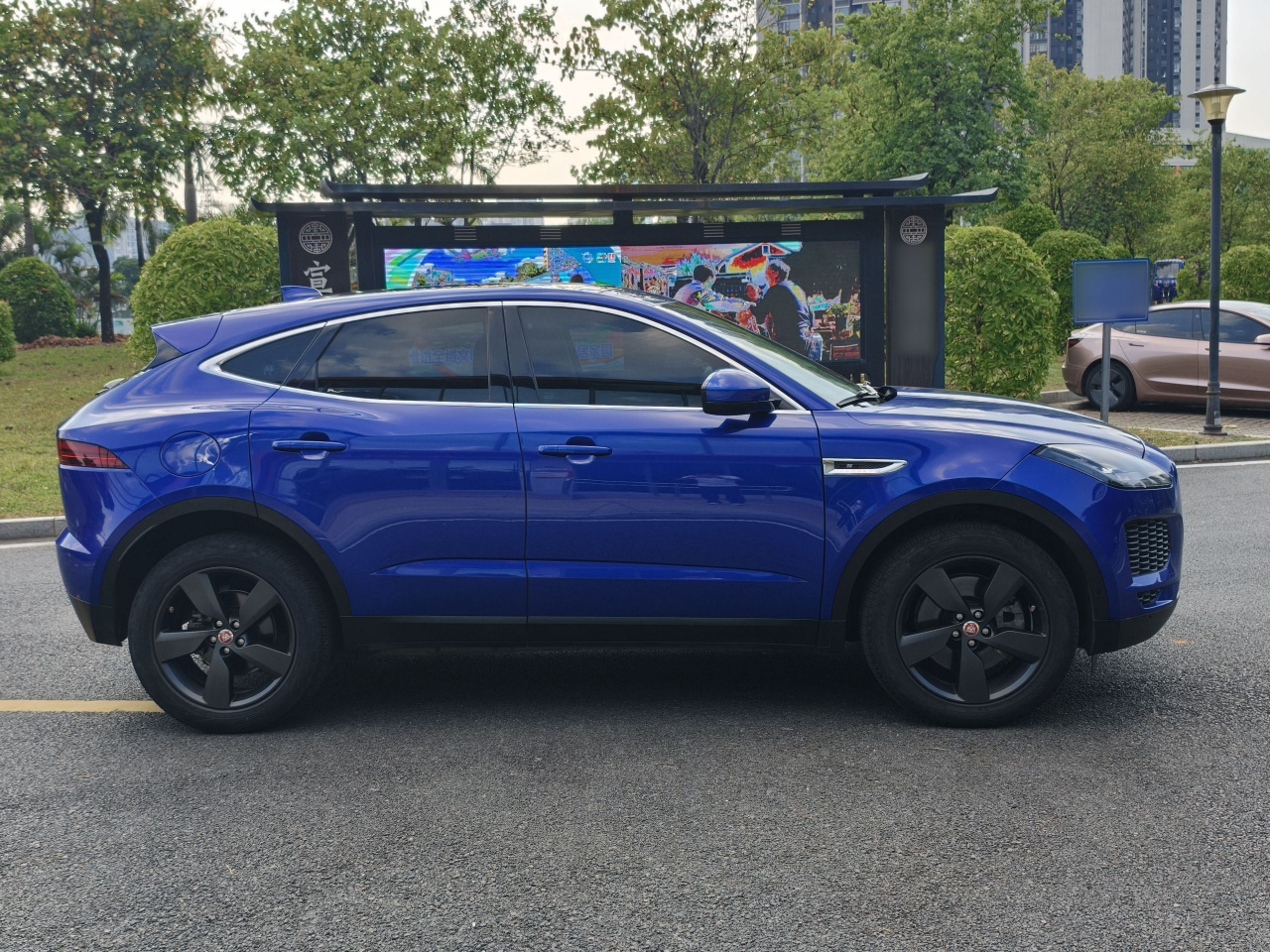 E-PACE 2018 P250 S China VI photo 4